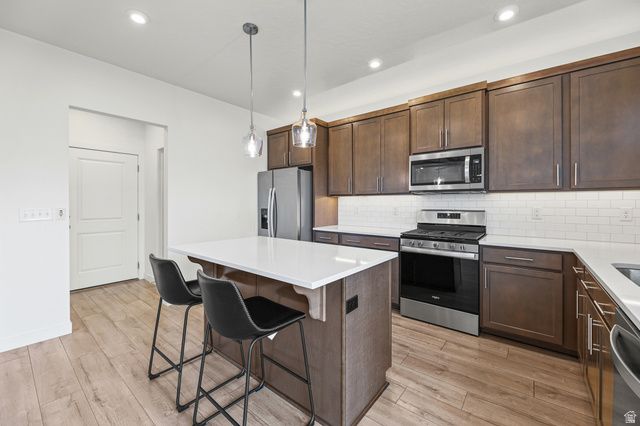 5124 N ESPALIER DR, Eagle Mountain, UT 84005