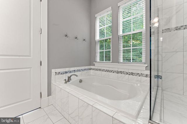 2204 POTOMAC RIVER BLVD, Dumfries, VA 22026