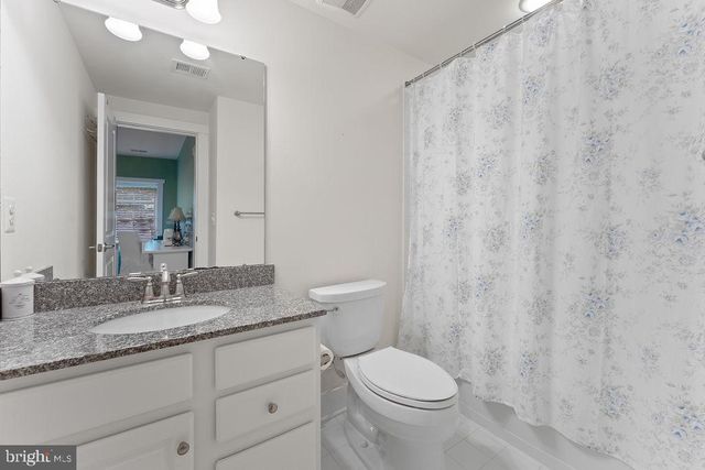 2204 POTOMAC RIVER BLVD, Dumfries, VA 22026