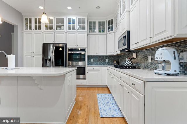 2204 POTOMAC RIVER BLVD, Dumfries, VA 22026