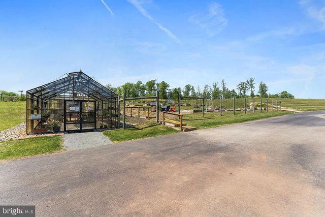 2204 POTOMAC RIVER BLVD, Dumfries, VA 22026