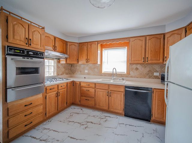 5107 S Luna Avenue, Chicago, IL 60638