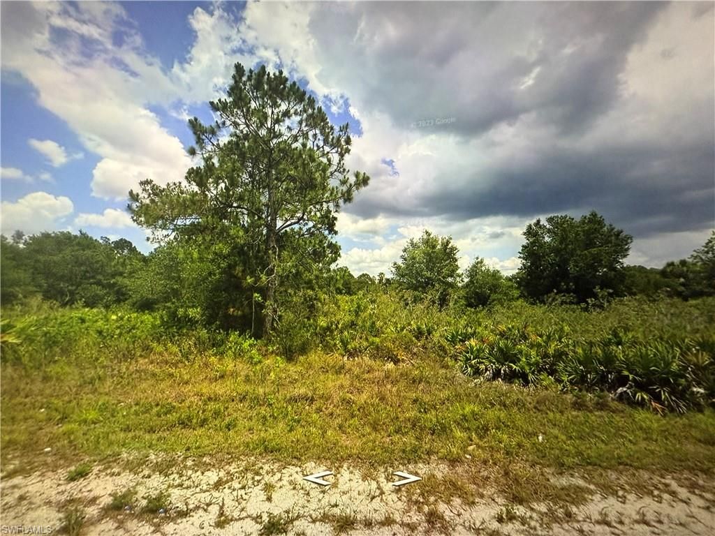 407 W 18th ST, LEHIGH ACRES, FL 33972 — exterior