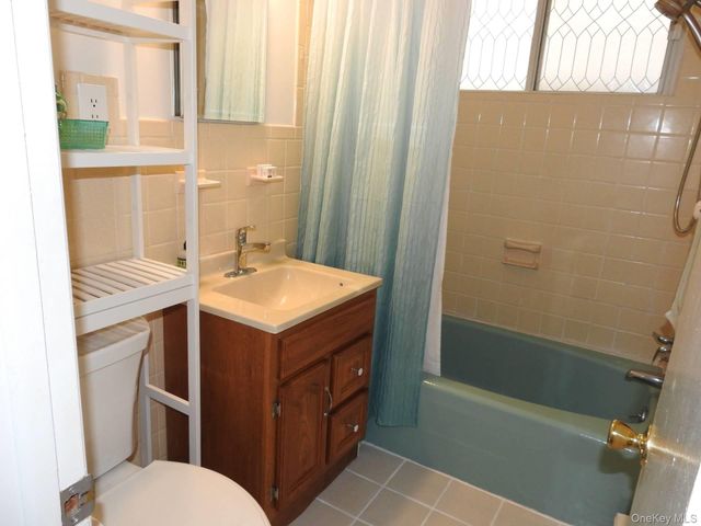 221 Mill Road 3, Westhampton Beach, NY 11978