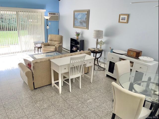 221 Mill Road 3, Westhampton Beach, NY 11978