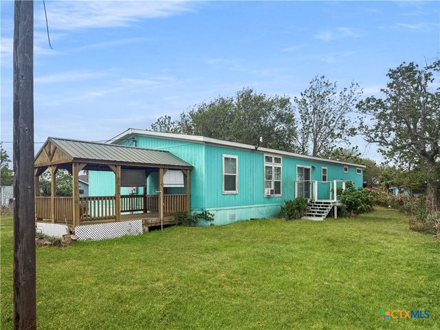 112 N Vivian Stevens Street, Port Lavaca, TX 77979