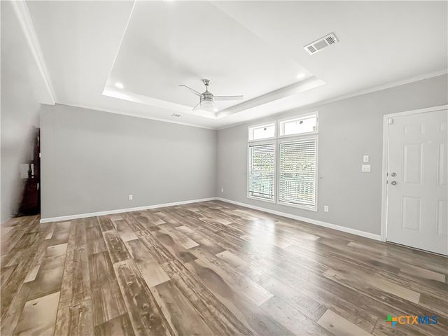 112 N Vivian Stevens Street, Port Lavaca, TX 77979