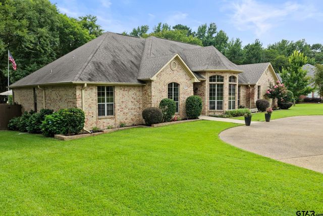 101 Turnberry Circle, Mt Pleasant, TX 75455