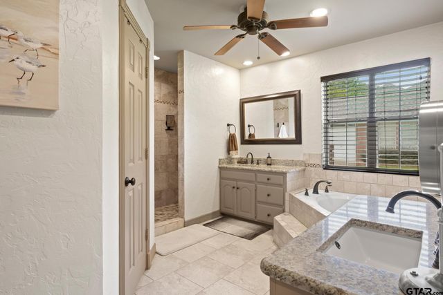 101 Turnberry Circle, Mt Pleasant, TX 75455