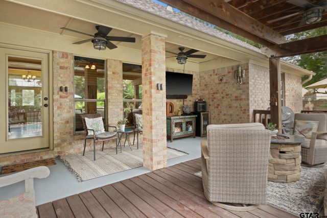 101 Turnberry Circle, Mt Pleasant, TX 75455