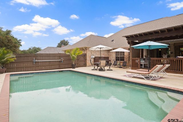101 Turnberry Circle, Mt Pleasant, TX 75455