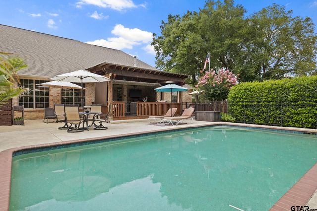 101 Turnberry Circle, Mt Pleasant, TX 75455