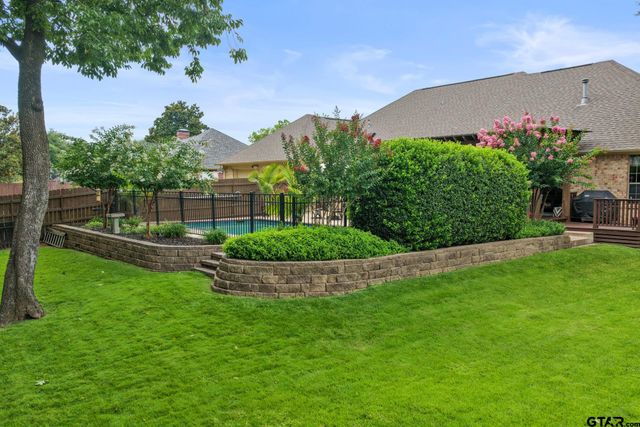 101 Turnberry Circle, Mt Pleasant, TX 75455