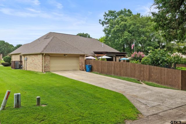 101 Turnberry Circle, Mt Pleasant, TX 75455