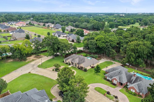 101 Turnberry Circle, Mt Pleasant, TX 75455
