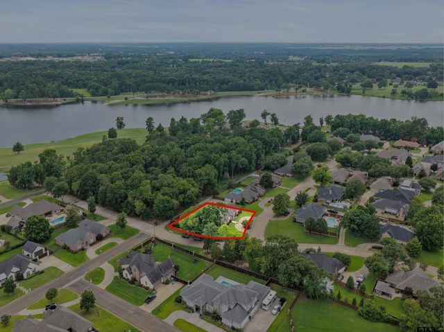 101 Turnberry Circle, Mt Pleasant, TX 75455