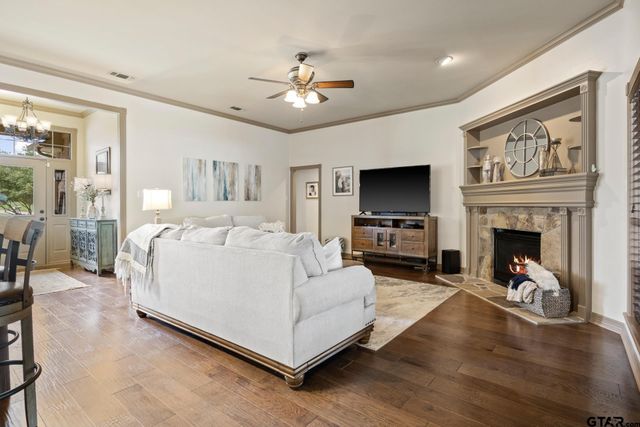 101 Turnberry Circle, Mt Pleasant, TX 75455