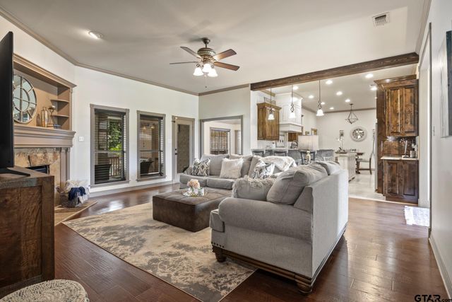 101 Turnberry Circle, Mt Pleasant, TX 75455