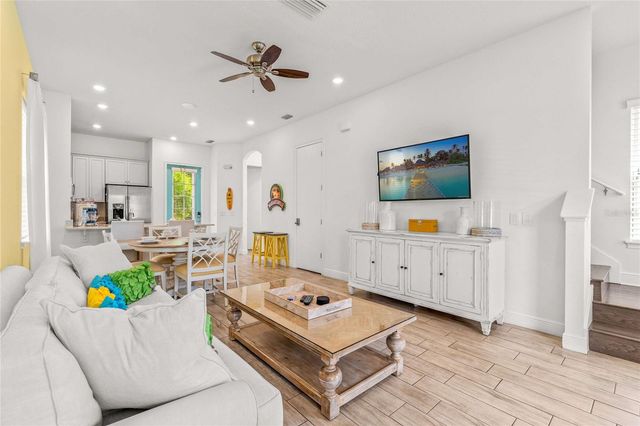 8005 SAND BAR DRIVE, Kissimmee, FL 34747