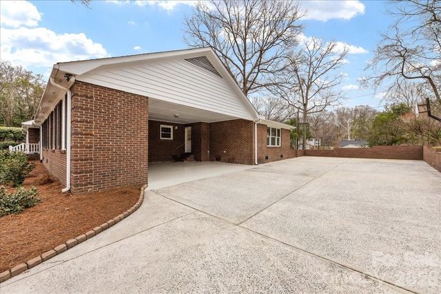 3632 Johnny Cake Lane, Charlotte, NC 28226