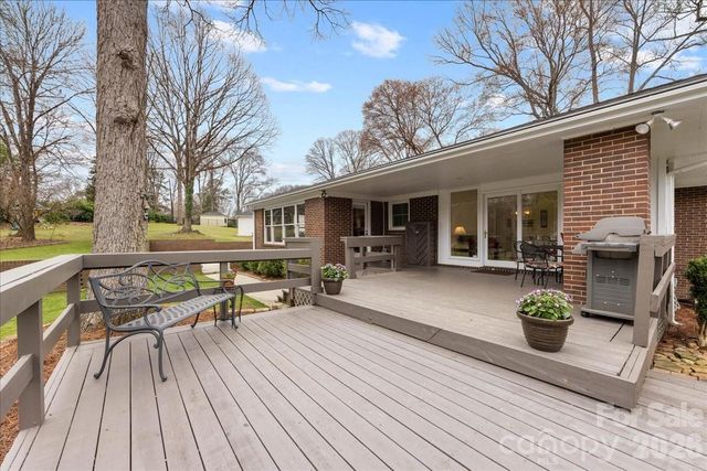 3632 Johnny Cake Lane, Charlotte, NC 28226