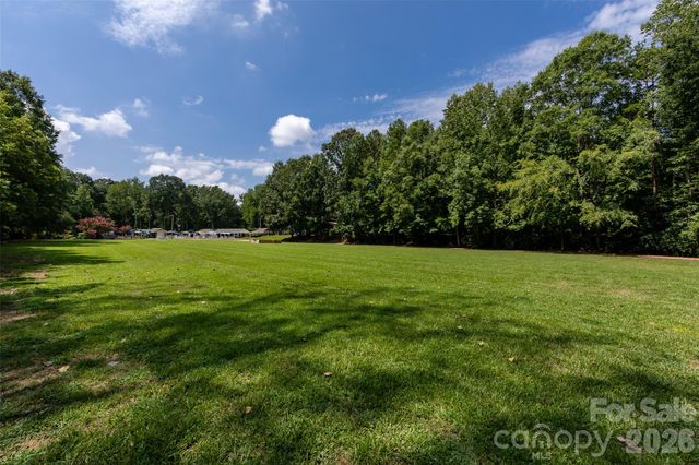 3632 Johnny Cake Lane, Charlotte, NC 28226