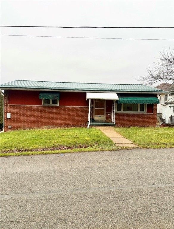 404 Bryant St, Vandergrift, PA 15690