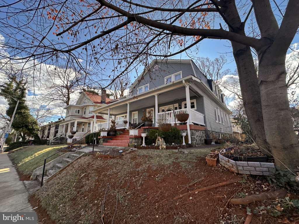 Image 7 of property listing at 3707 LIBERTY HEIGHTS AVE, Baltimore, MD 21215