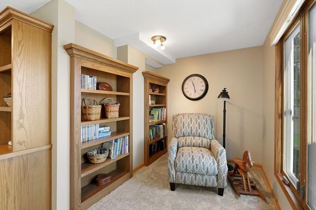 9885 Oak Shore Drive, Lakeville, MN 55044