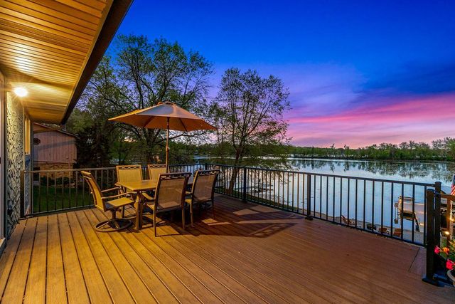 9885 Oak Shore Drive, Lakeville, MN 55044