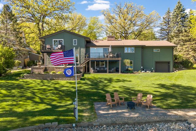 9885 Oak Shore Drive, Lakeville, MN 55044