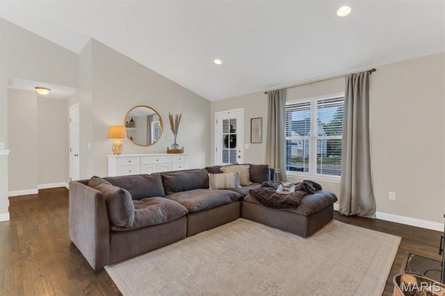 2140 Warwick Castle Drive, Imperial, MO 63052