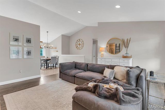2140 Warwick Castle Drive, Imperial, MO 63052