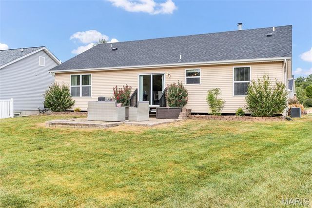 2140 Warwick Castle Drive, Imperial, MO 63052