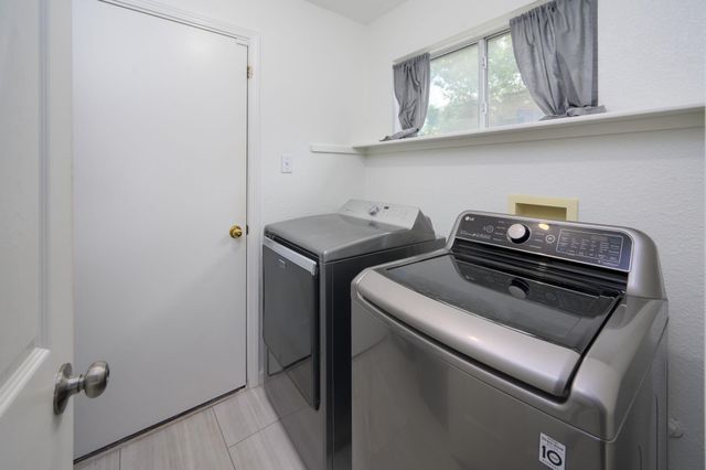 207 Presidio DR, Leander, TX 78641