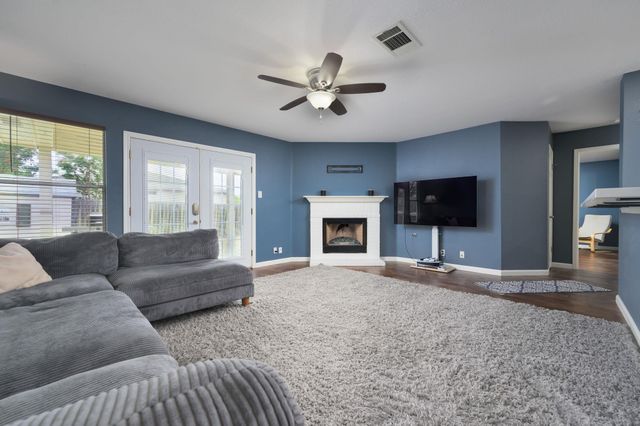 207 Presidio DR, Leander, TX 78641