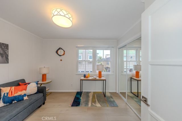 83 63rd Place, Long Beach, CA 90803