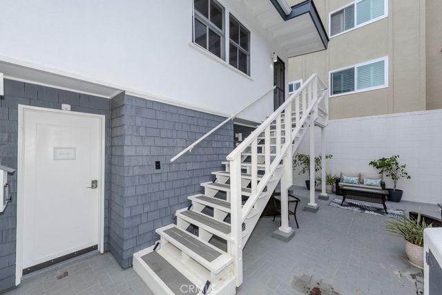 83 63rd Place, Long Beach, CA 90803