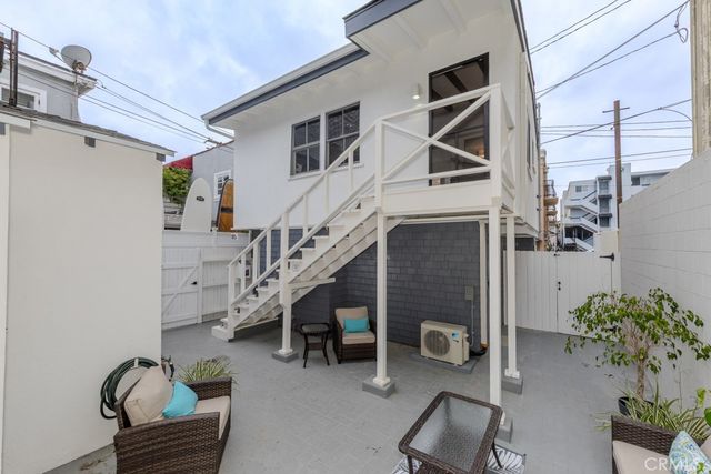 83 63rd Place, Long Beach, CA 90803