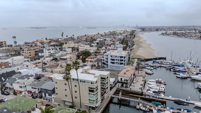 83 63rd Place, Long Beach, CA 90803