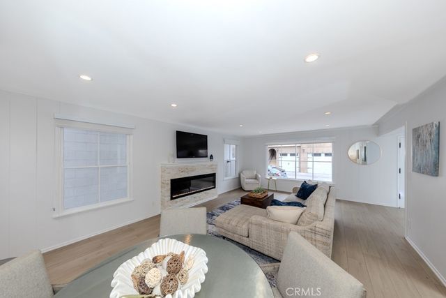 83 63rd Place, Long Beach, CA 90803