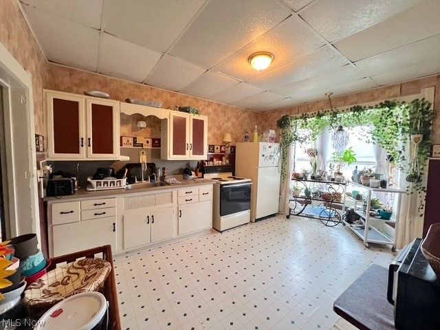 216 Main Street, Bowerston, OH 44695