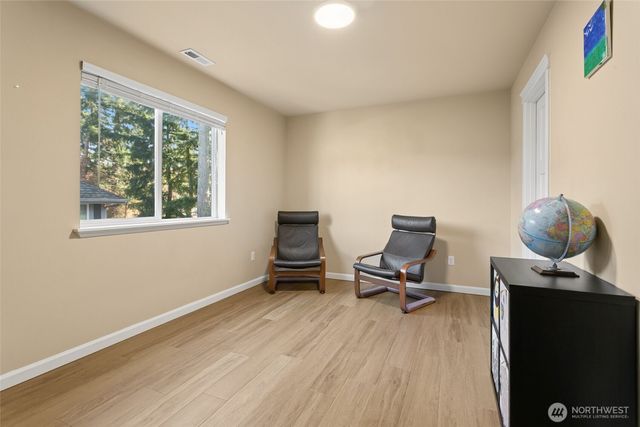 3945 19th Avenue NE, Olympia, WA 98506