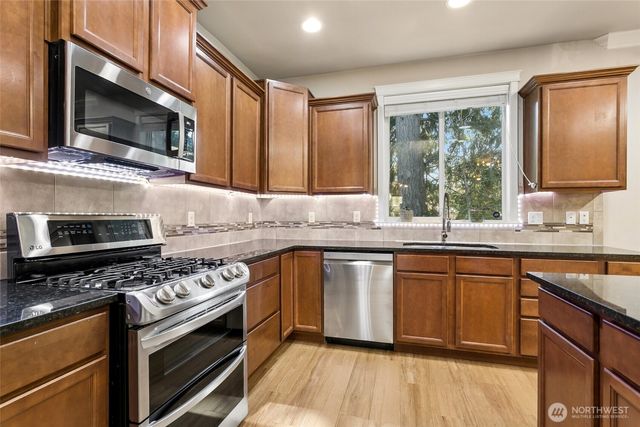 3945 19th Avenue NE, Olympia, WA 98506