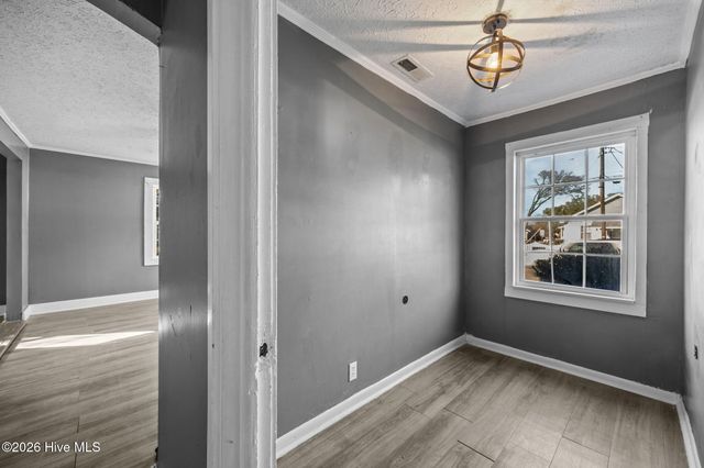 1402 Wooster Street, Wilmington, NC 28401