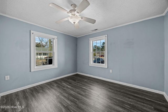 1402 Wooster Street, Wilmington, NC 28401