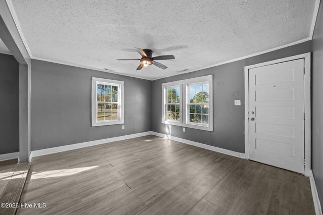 1402 Wooster Street, Wilmington, NC 28401