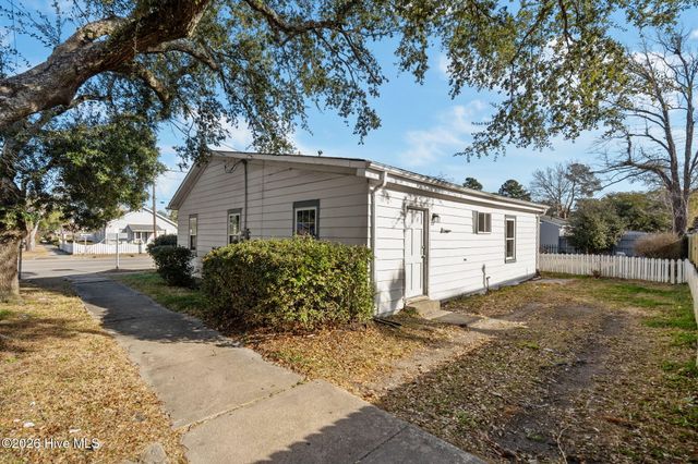 1402 Wooster Street, Wilmington, NC 28401