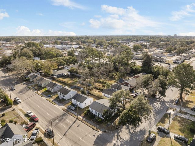 1402 Wooster Street, Wilmington, NC 28401