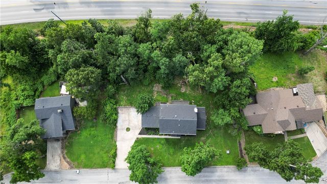 1801 Kimberly Place, Bentonville, AR 72712